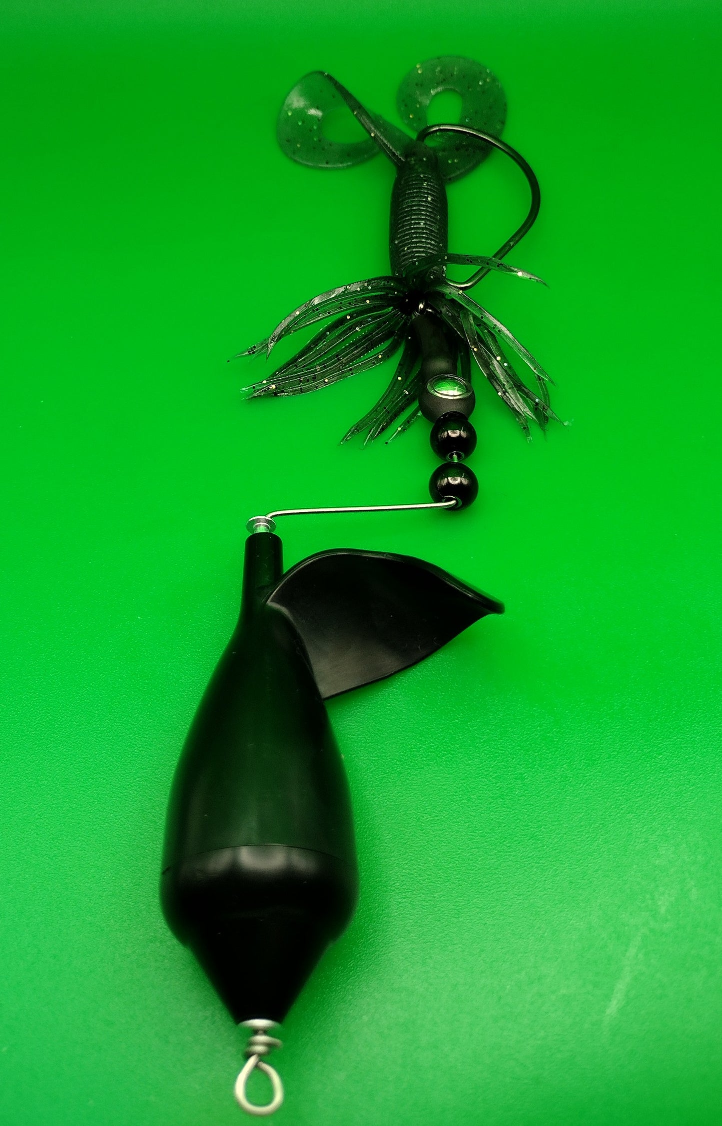 TX10-Offset Topwater Lure Black - Weedless