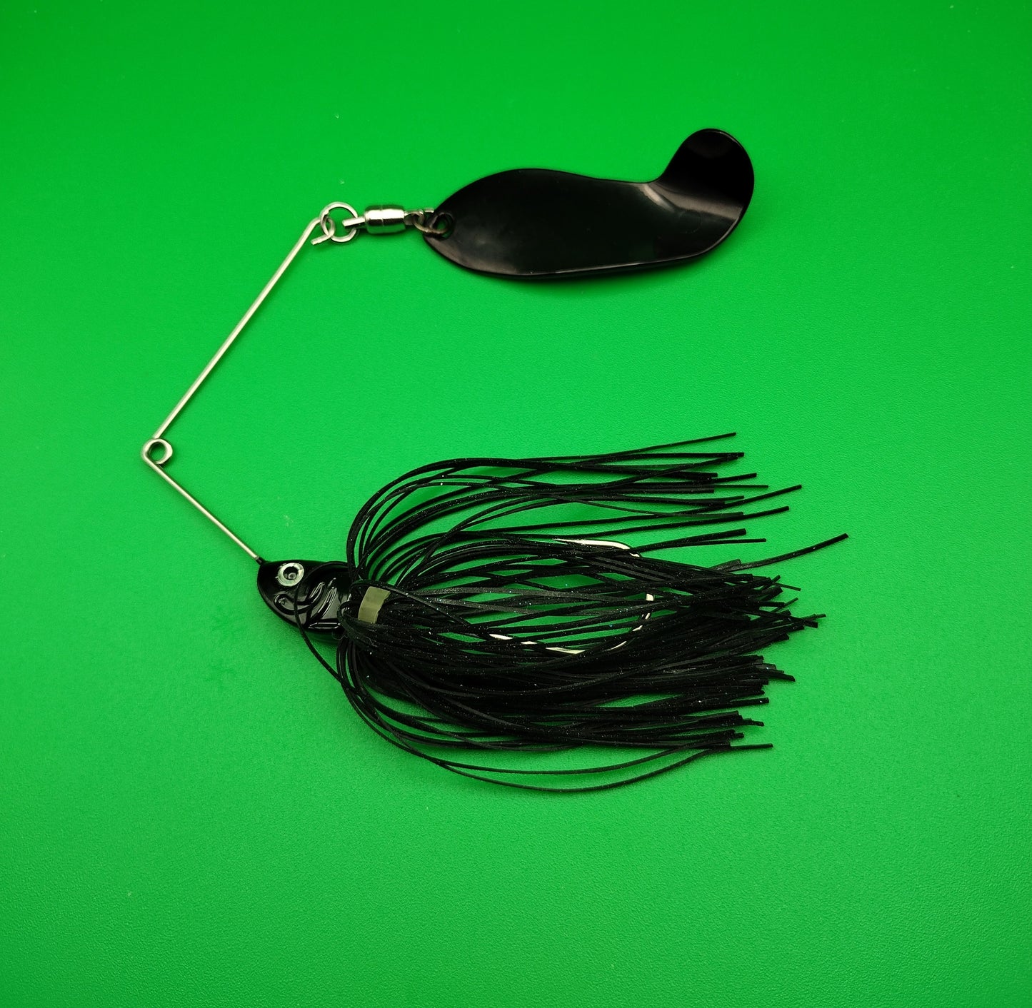Black R Black Blade Spinner Bait