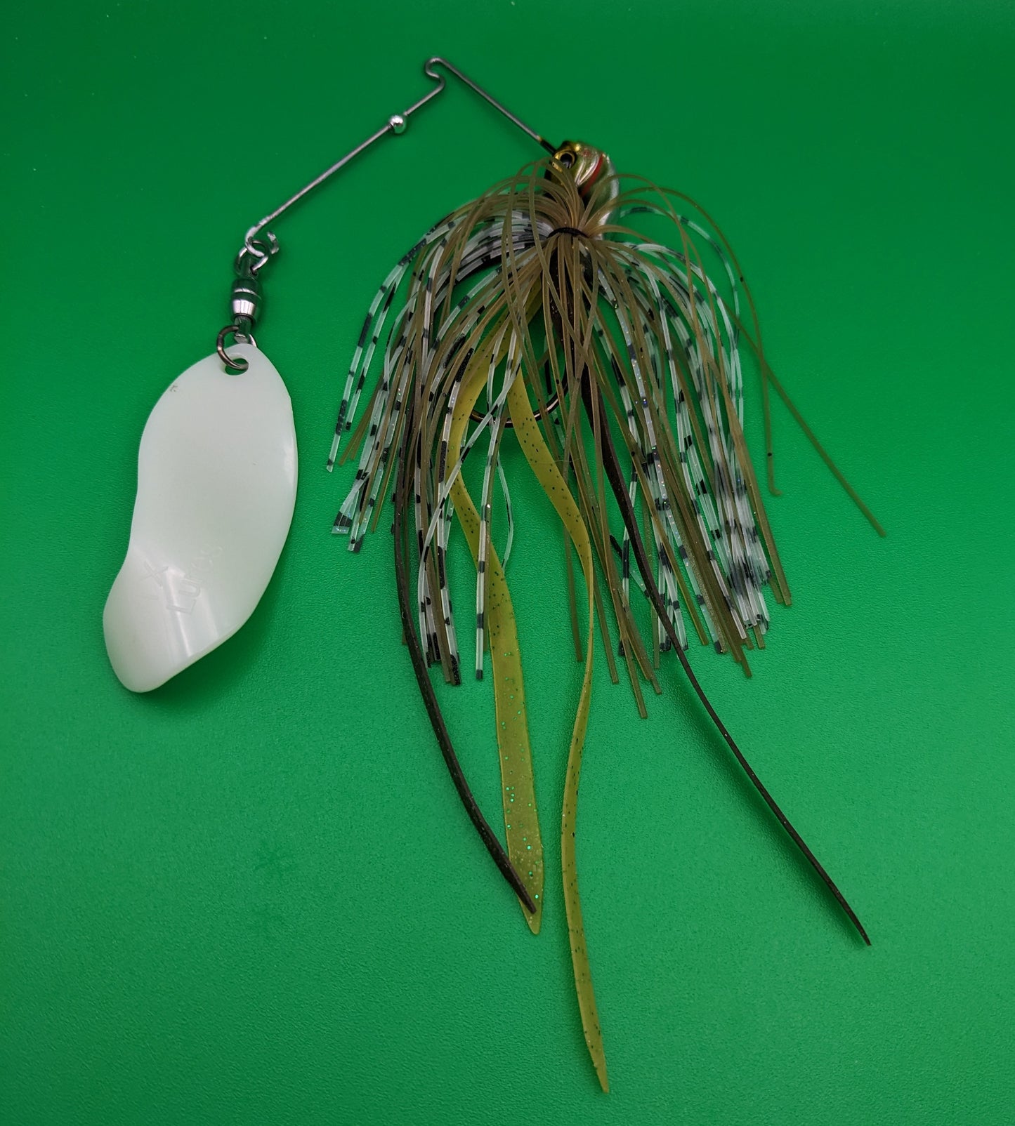 Gold S Bone Blade Spinner Bait