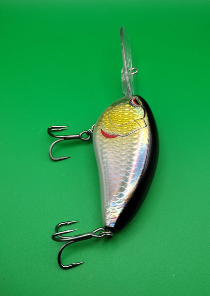 Crank Bait 20 Dive Natural Shad 1 OZ 2.76 Inch Length