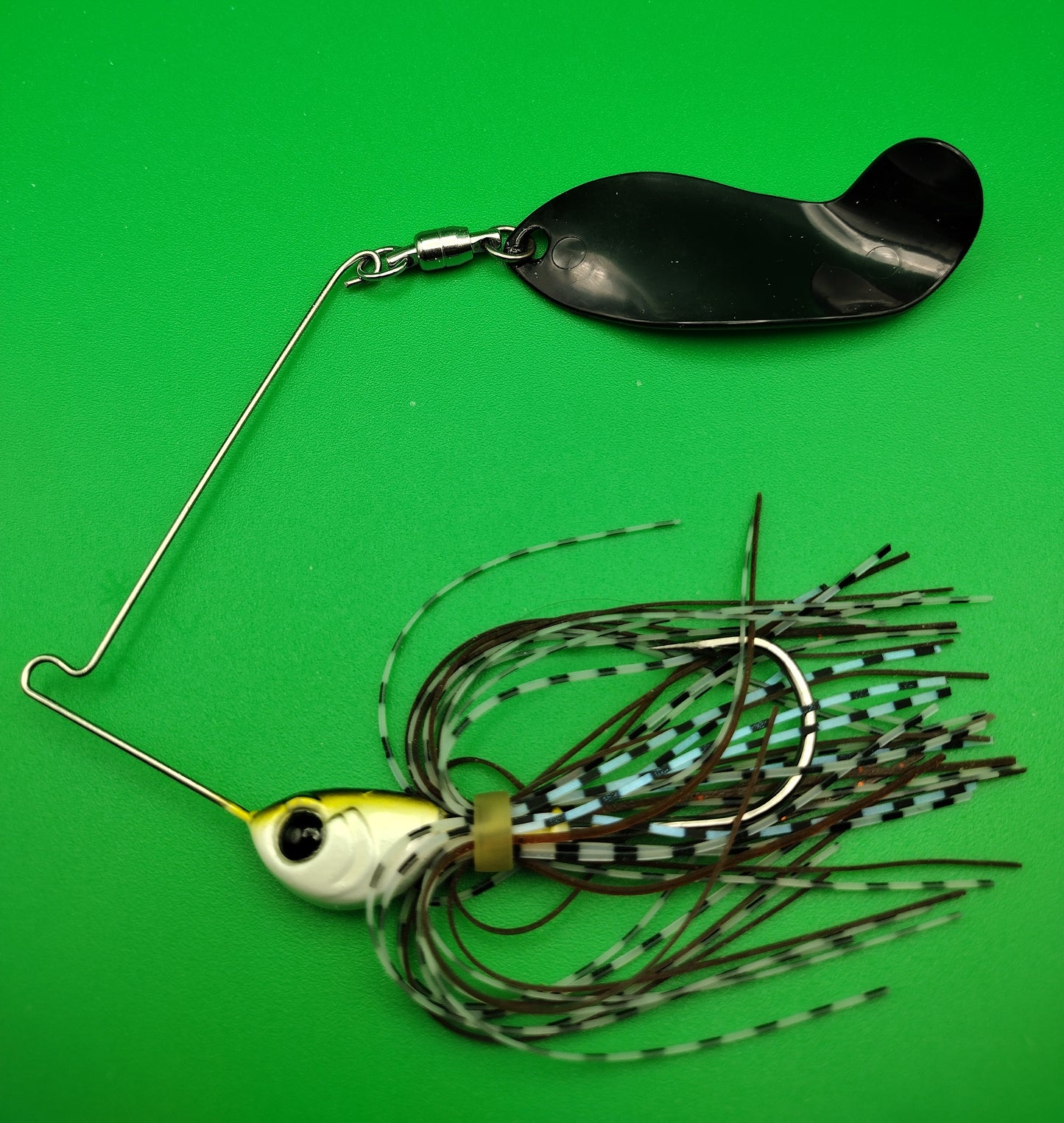 Shad R Black Blade Spinner Bait